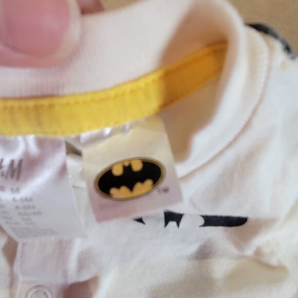 Batman Baby Unisex Gray Hoodie 0-3M & White Sleeper 4-6M Set with Logo Prints - Picture 12 of 13